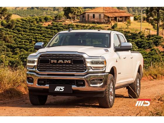 RAM 2500 6.7 I6 TURBO DIESEL LARAMIE CD 4X4 AUTOMÁTICO